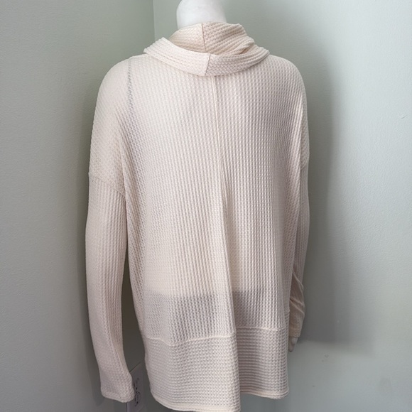 Anthropologie Akemi + Kin Morbier Oversized Cowl Neck Waffle Tunic Top Medium - Picture 9 of 11